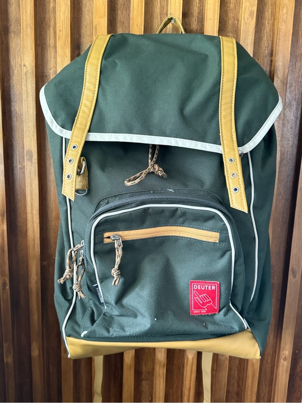 DUETER Innsbruck Back Pack. 22L Green Yellow - Picture 3 of 11